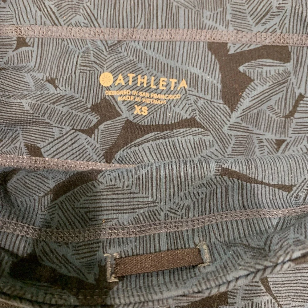 Athleta Leggings Tropical Excursion Blue/Navy Leaf Ribbed Athletic Gym Size‎ XS